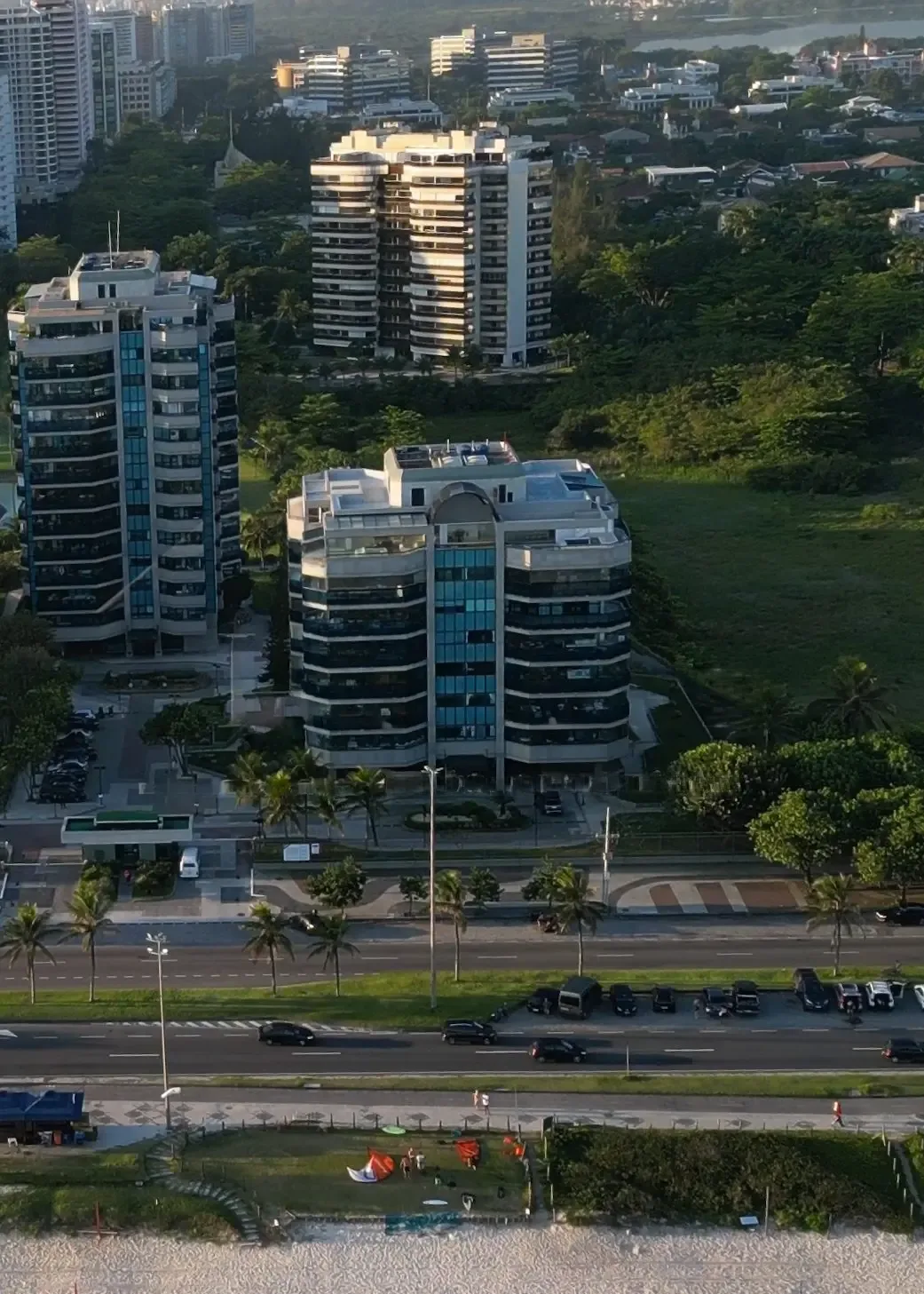 Edifício Eagle Hills, Golden Green