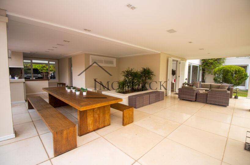 Foto 2 do imóvel à venda: Casa 2080m² em Wimbledon Park, Barra da tijuca