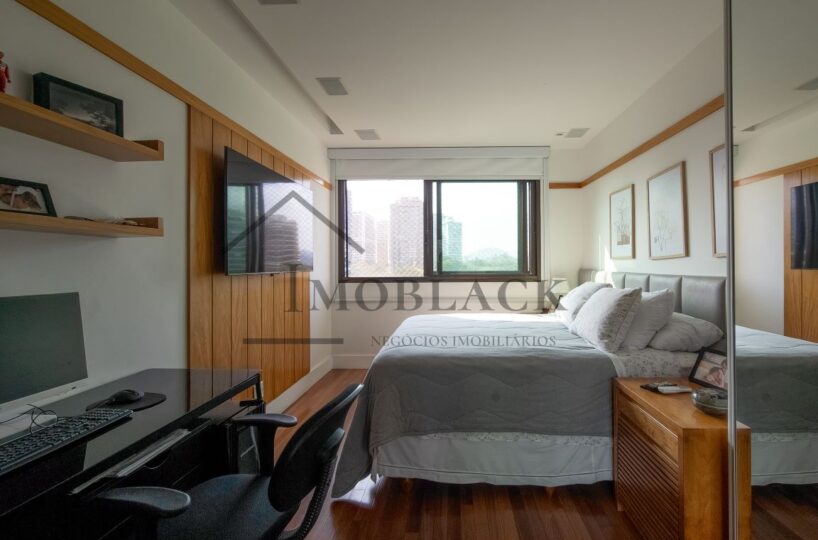 Foto 13 do imóvel à venda: Apartamento 256m² em Golden Green, Barra da Tijuca