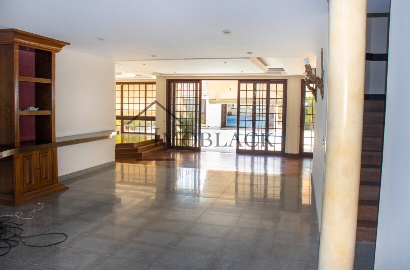 Foto 2 do imóvel à venda: Casa 870m² em Malibu, Barra da tijuca