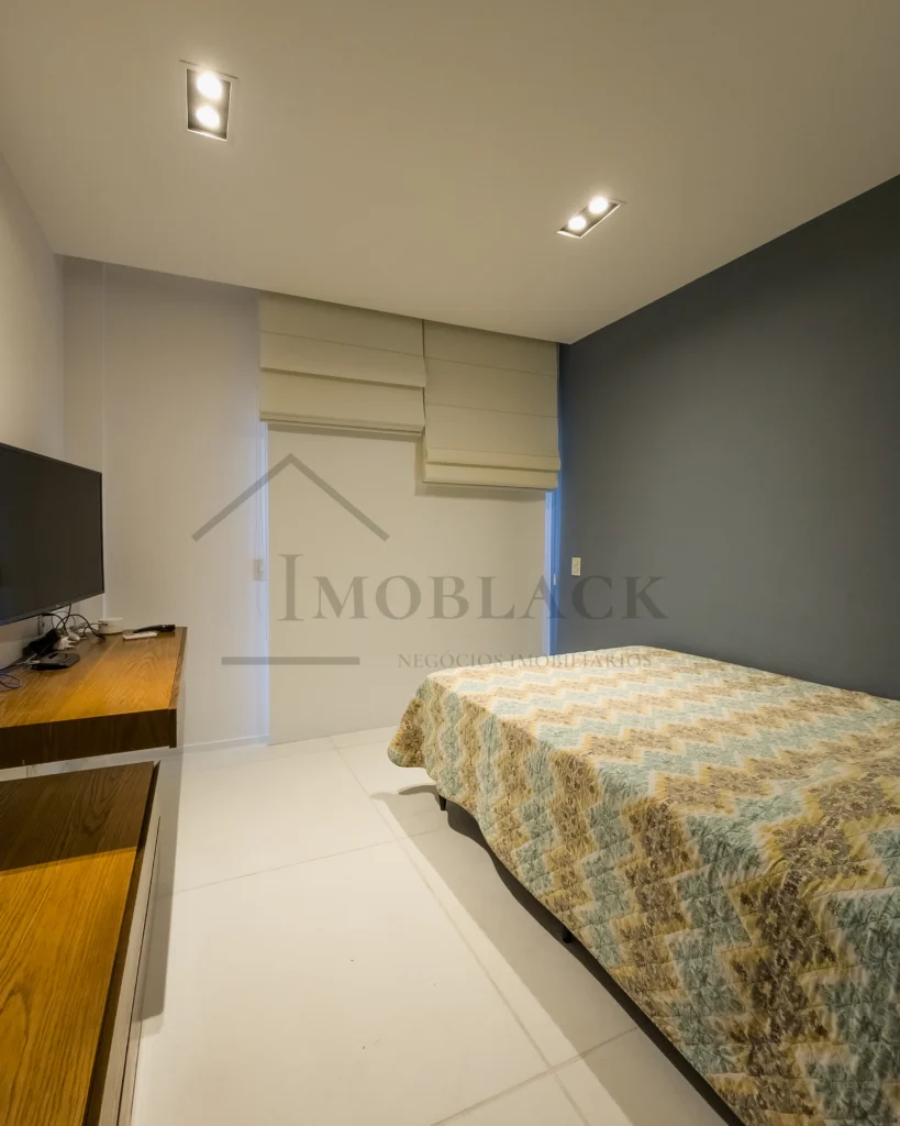 Foto 14 do imóvel à venda: Apartamento 247m² reformado em Golden Green, Barra da Tijuca