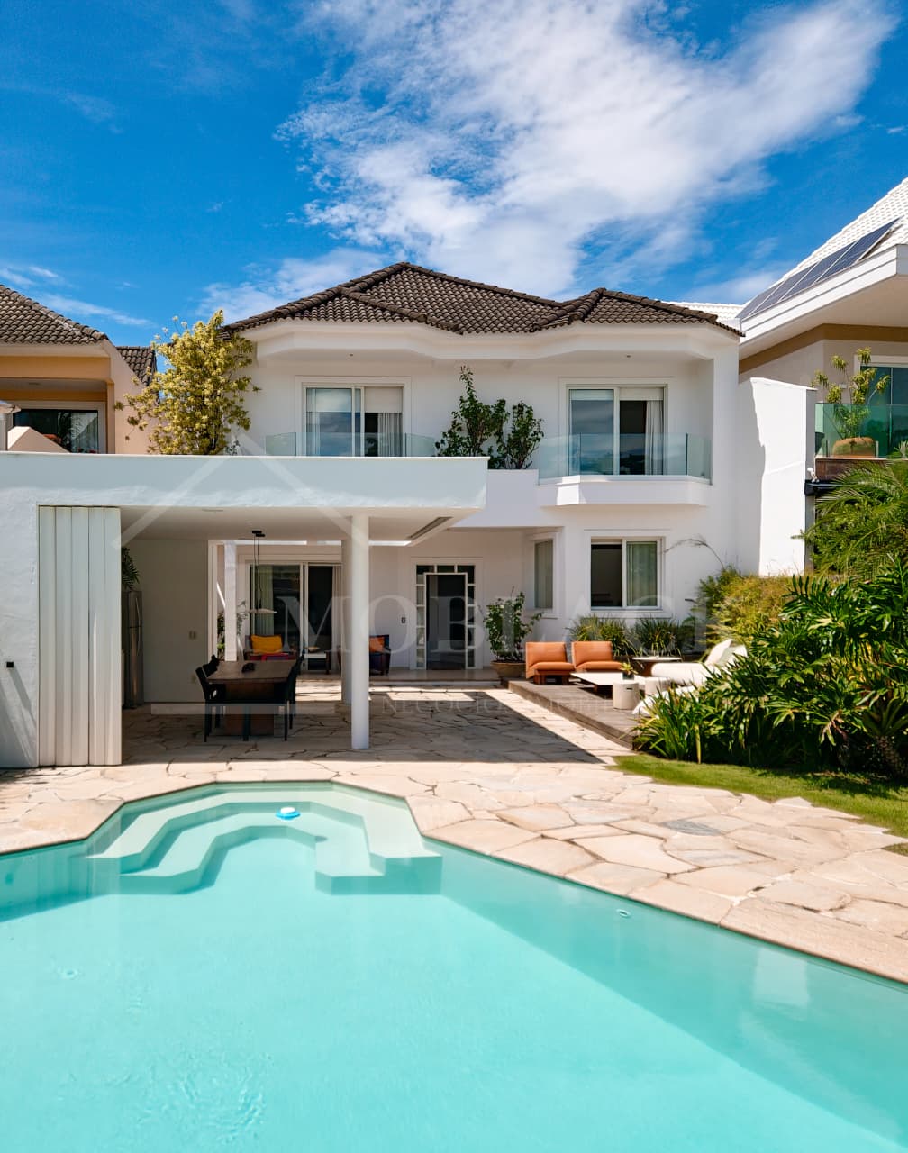 Casa 400m² no Interlagos de Itaúna